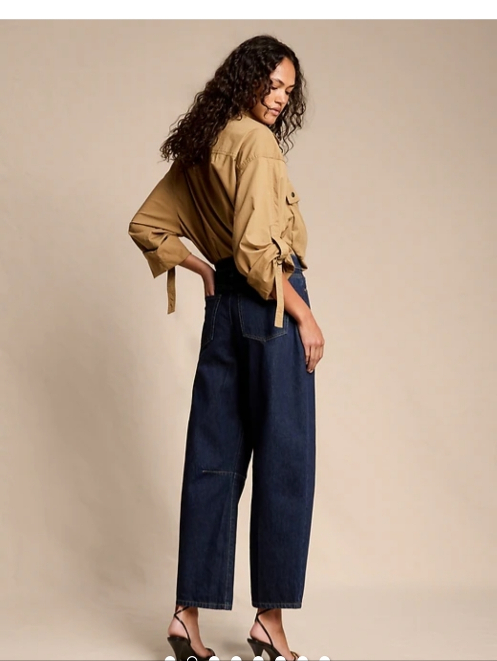 NWOT Banana Republic Barrel Jeans - Picture 3 of 6